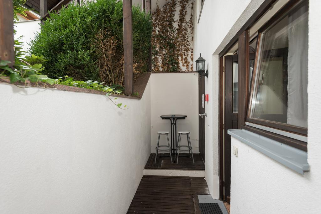 Garden House & East Park-Apartments Grossdorf  エクステリア 写真