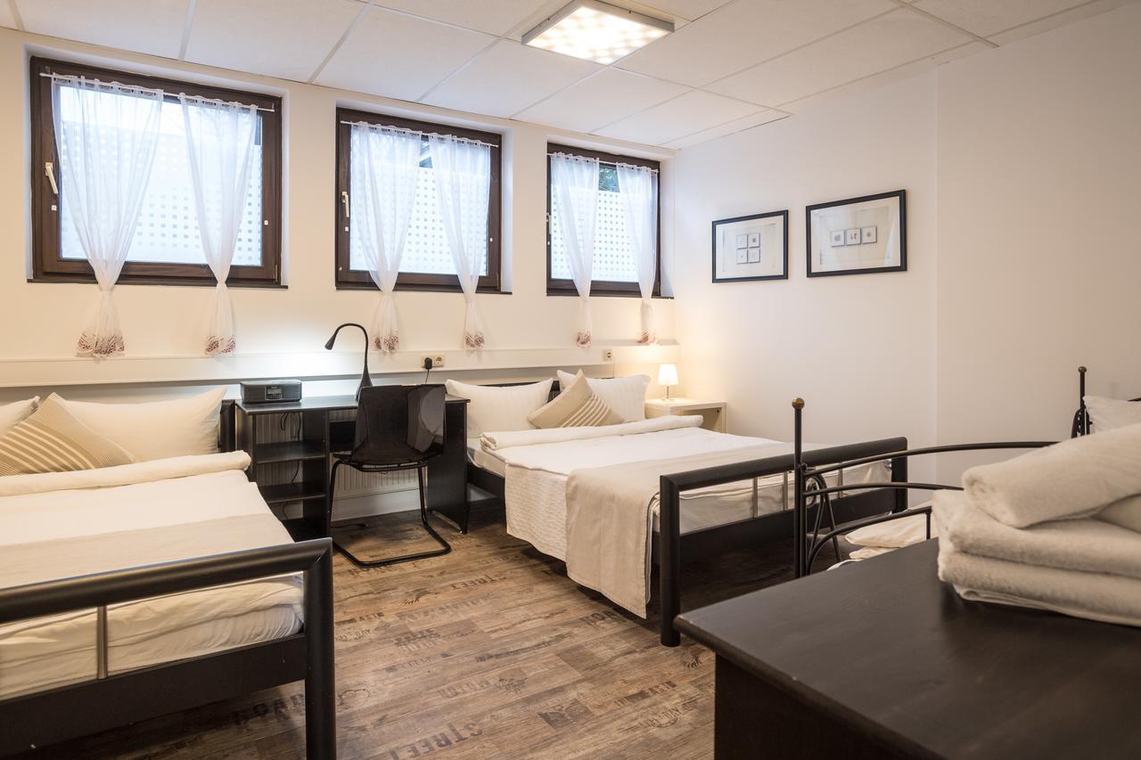 Garden House & East Park-Apartments Grossdorf  エクステリア 写真