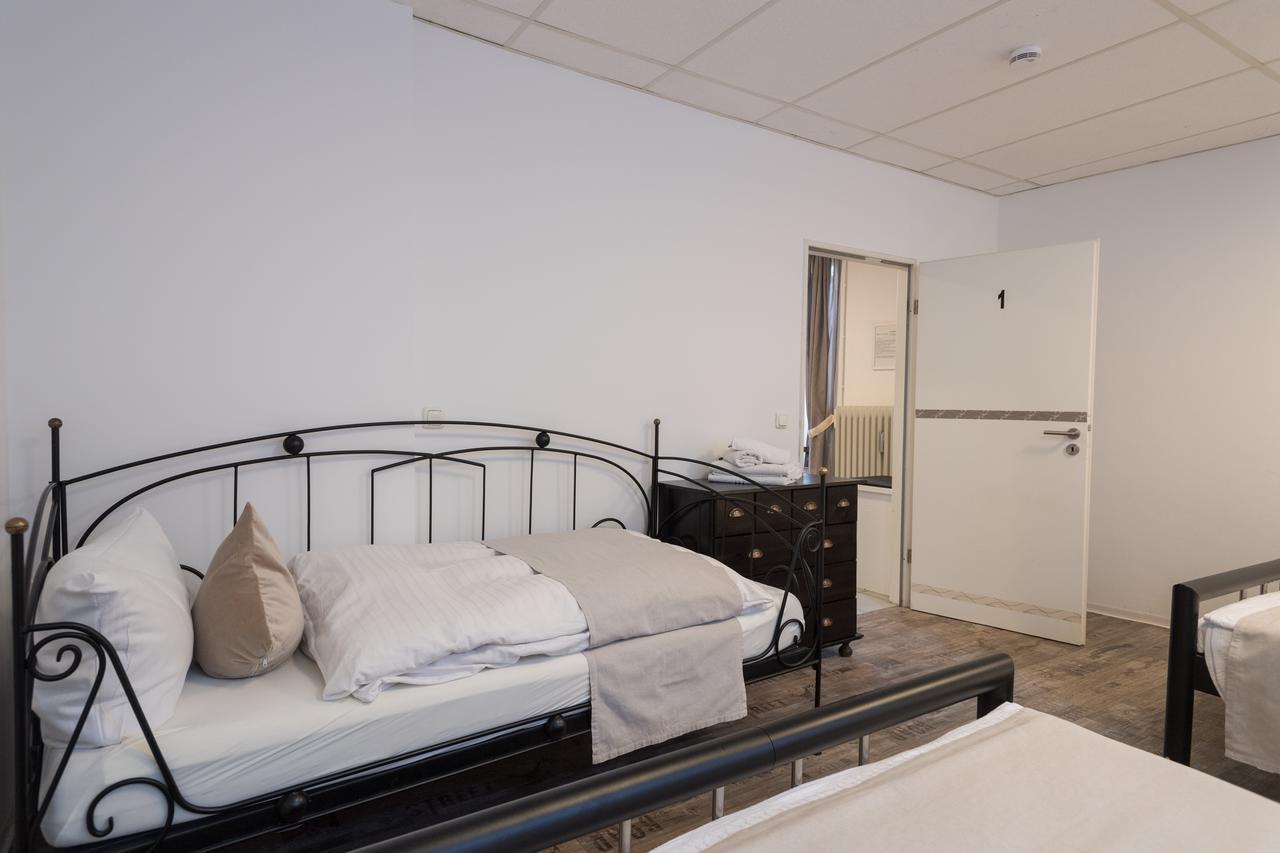 Garden House & East Park-Apartments Grossdorf  エクステリア 写真