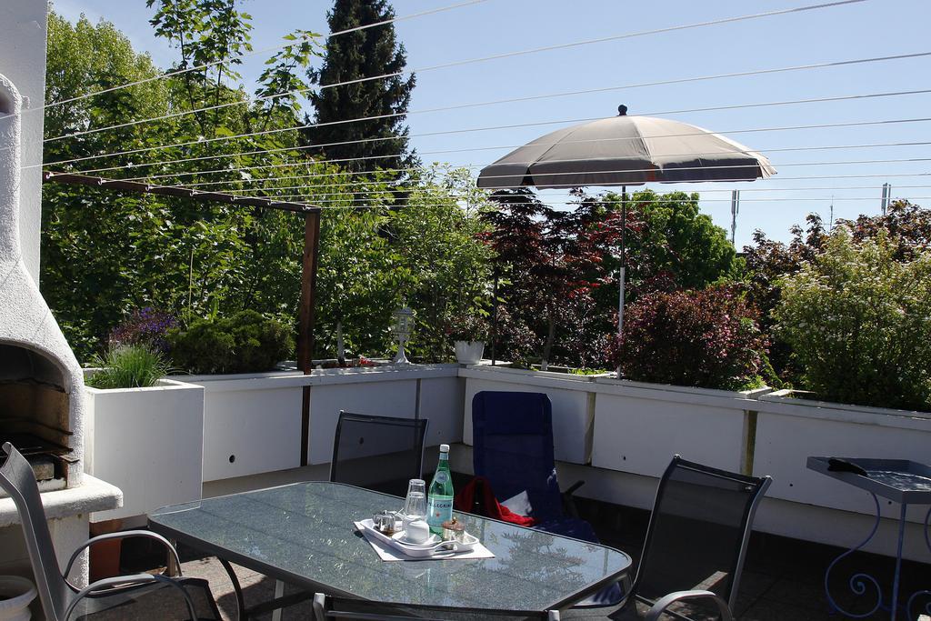 Garden House & East Park-Apartments Grossdorf  エクステリア 写真