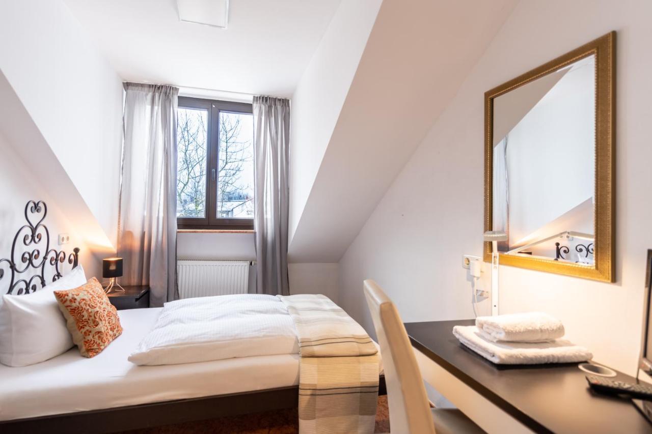 Garden House & East Park-Apartments Grossdorf  エクステリア 写真