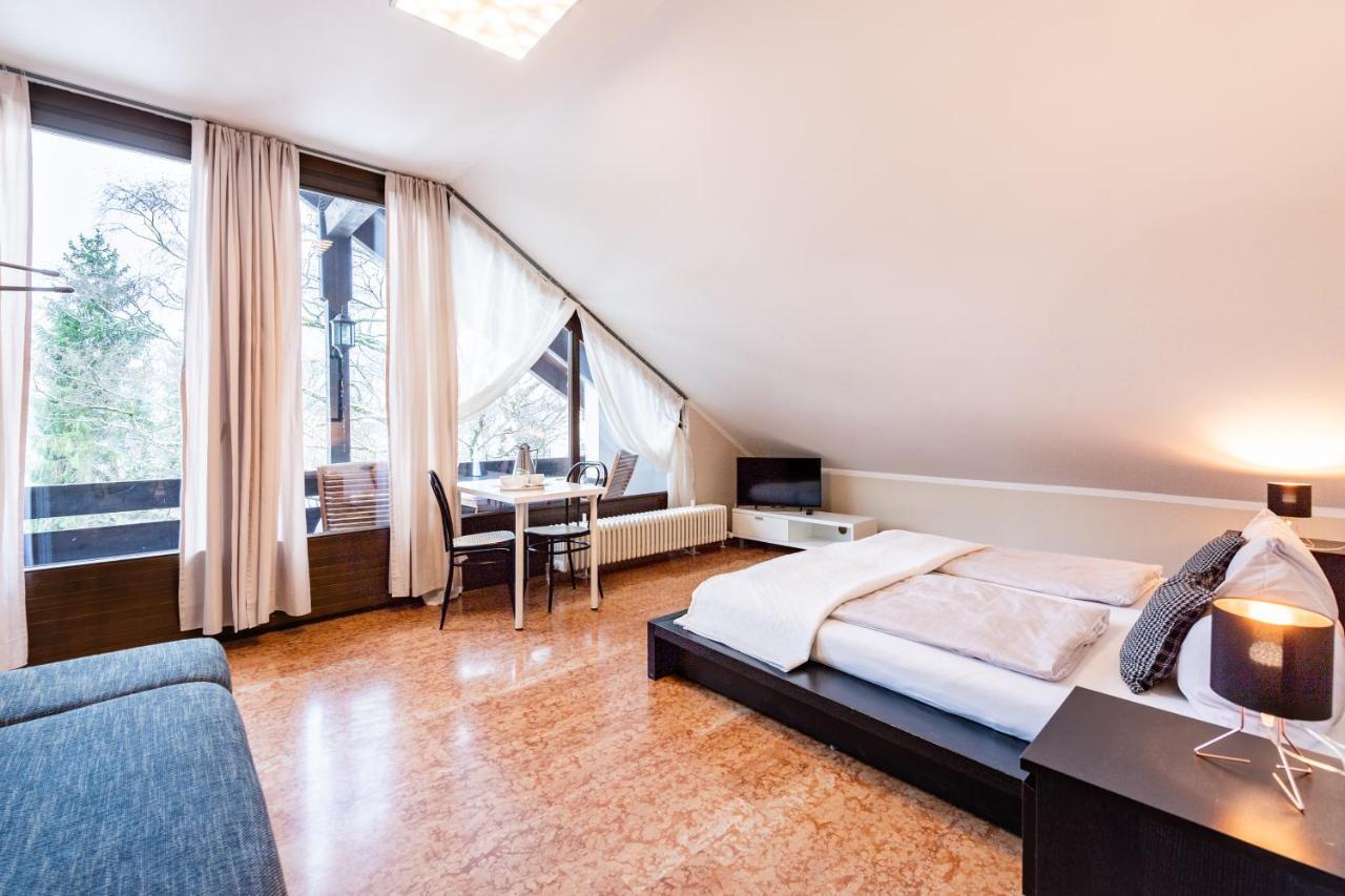 Garden House & East Park-Apartments Grossdorf  エクステリア 写真