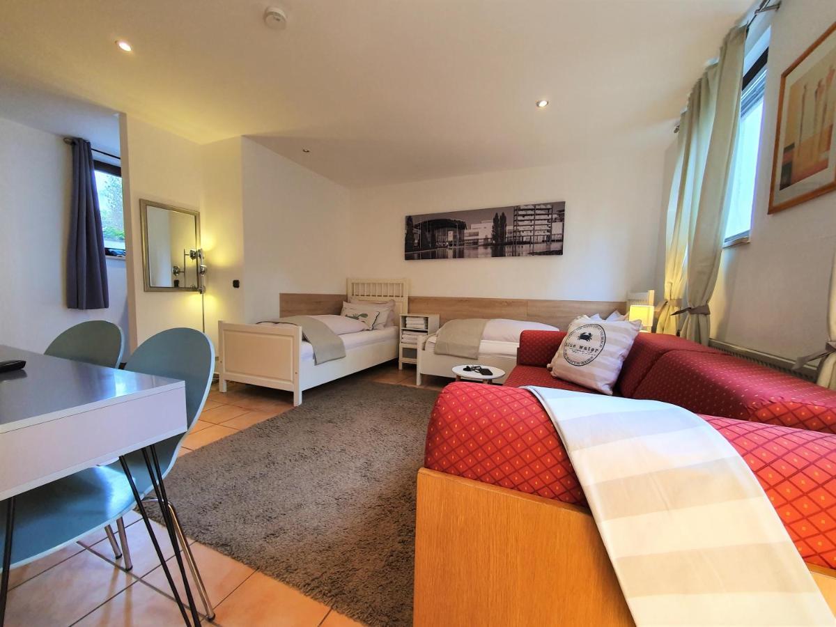 Garden House & East Park-Apartments Grossdorf  エクステリア 写真